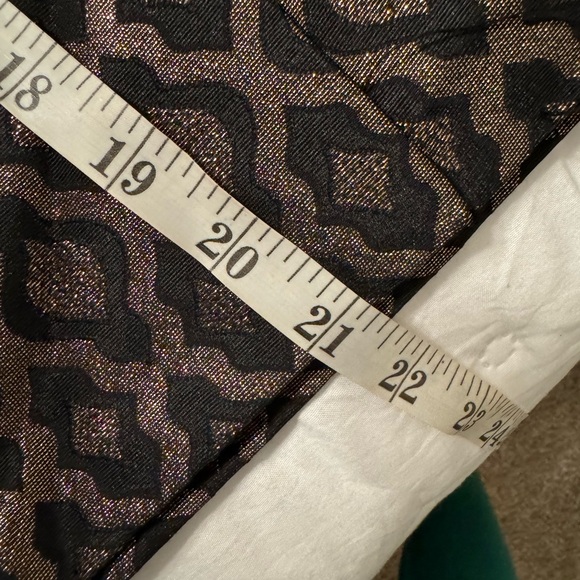 Black and Gold Pencil Skirt - Picture 6 of 6